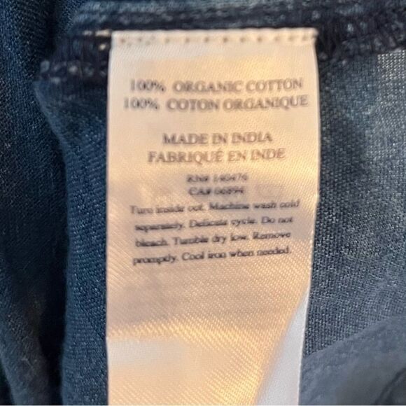 Faherty Organic Presley Embroidered Detail Chambray Top NWT - Picture 10 of 11